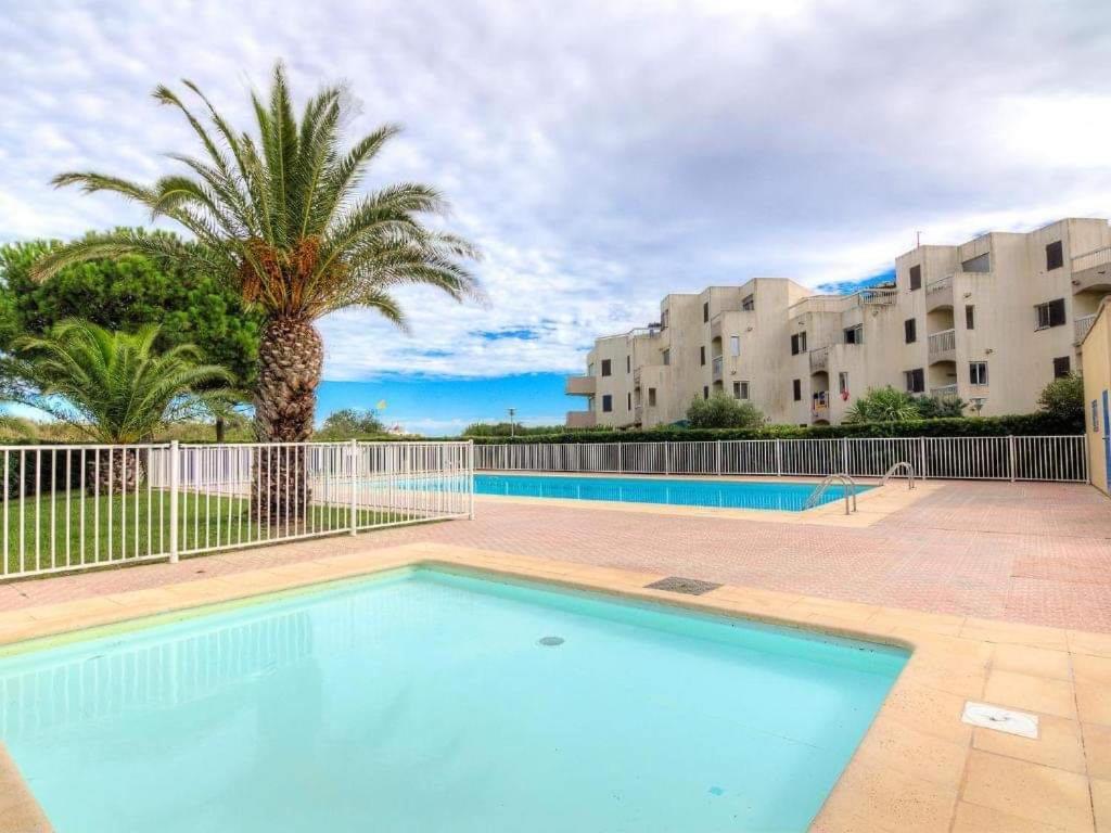 La Penate De Saint Cyp - Residence Les Fregates Vue Mer, Piscine エクステリア 写真